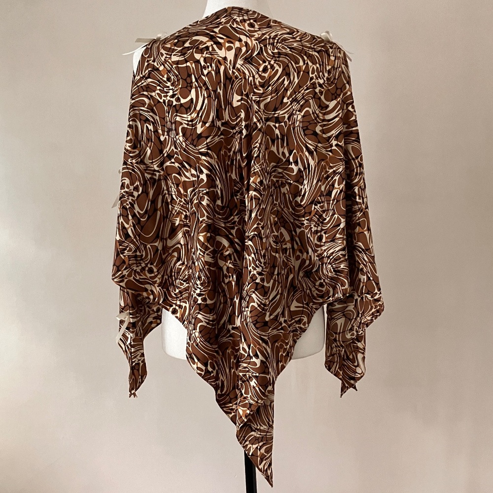 SILK HOLT RENFREW TOP - Picture 12 of 16